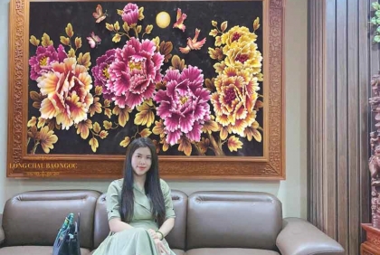 Tranh Đá Quý Treo Phòng Khách